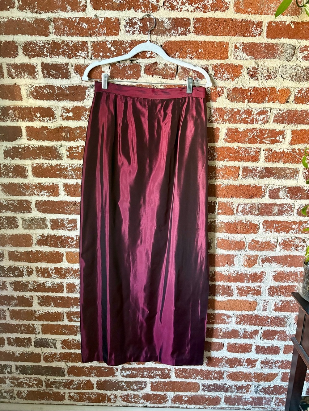 Vintage J.R. Nites by Caliendo iridescent burgundy formal maxi skirt